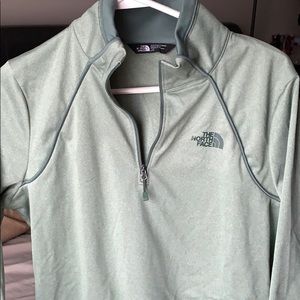 North face pullover